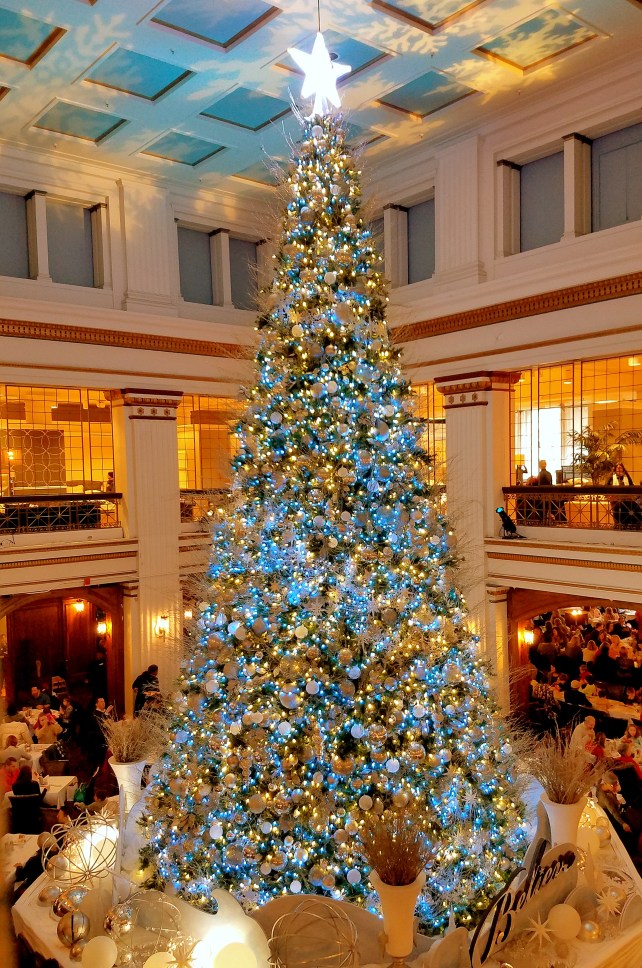 macys-christmas-tree-2016-2